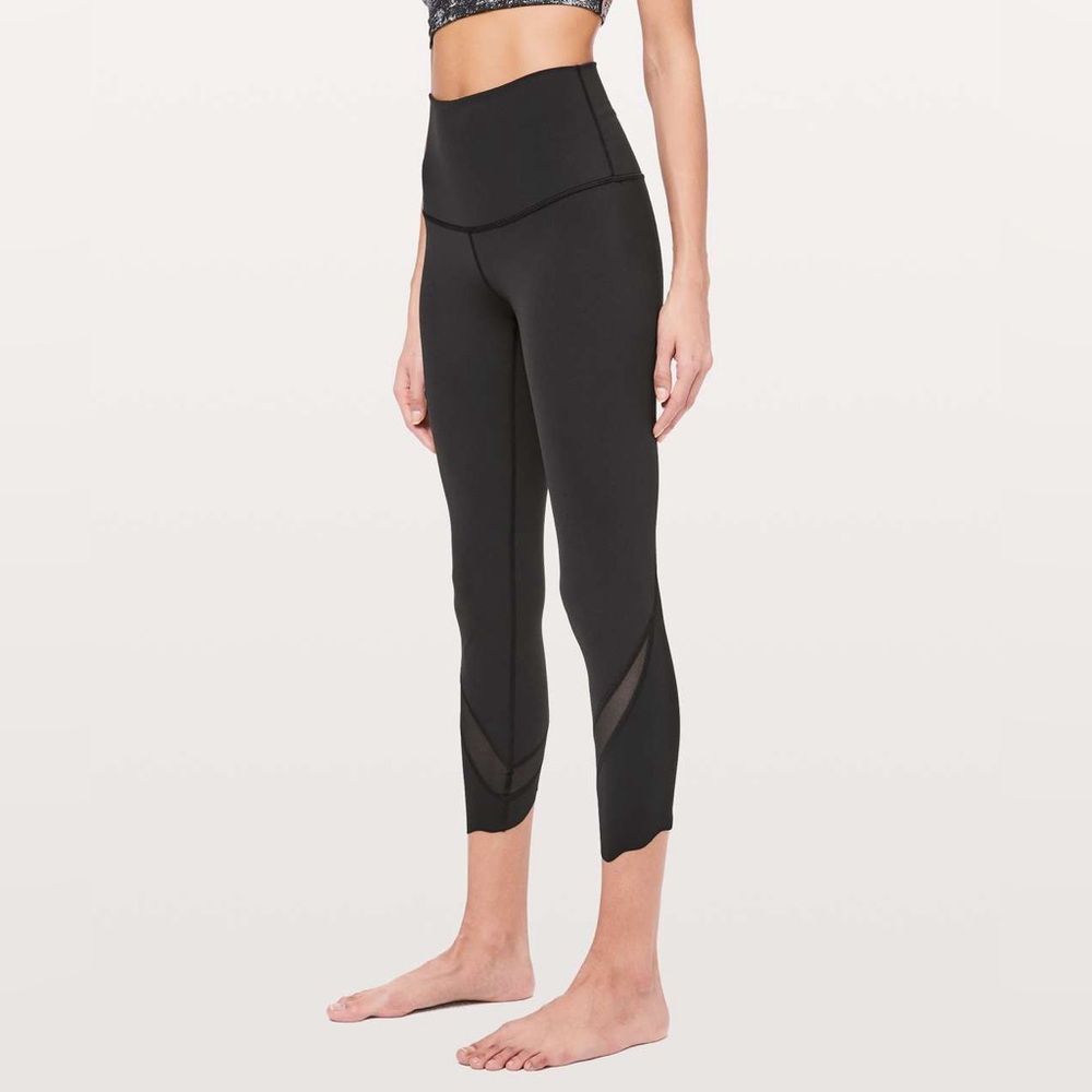 Lululemon Wunder Under Crop II Roll Down Scallop Full-On Luxtreme 24" Black - Picture 2 of 9